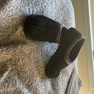 Ugh slippers size women’s 8.5